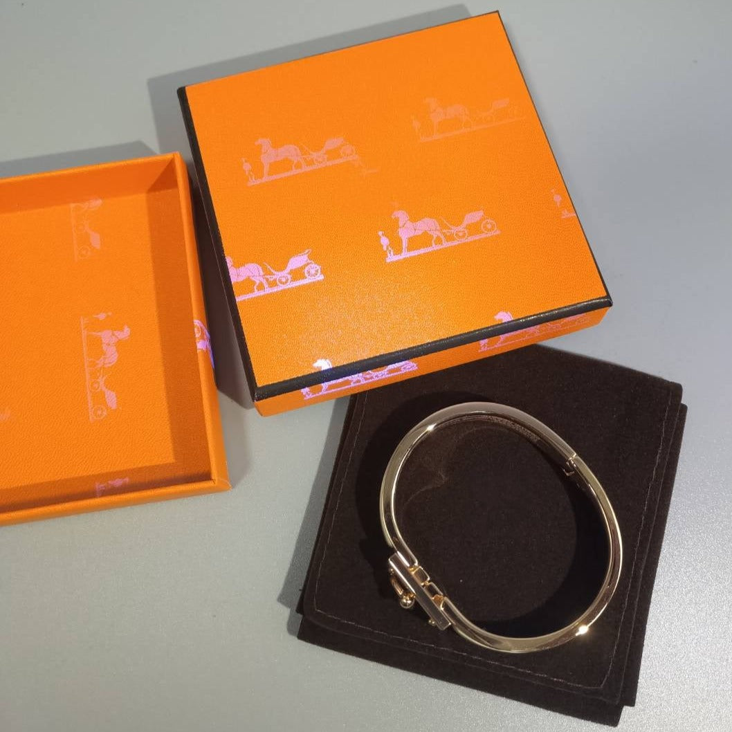 ¡®Lume Jewels¡¯H CLOUD BLUE BRACELET