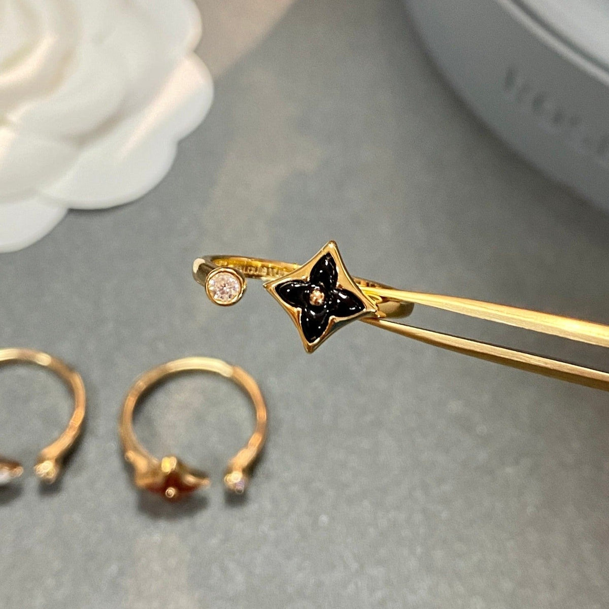 ¡®Lume Jewels¡¯STAR 1 DIAMOND OPEN RING