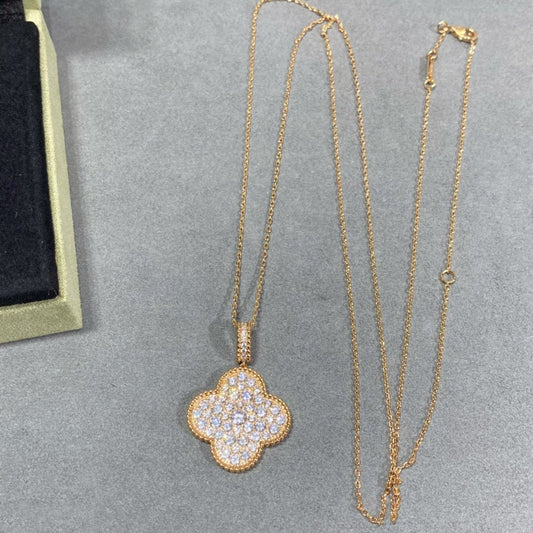 ¡®Lume Jewels¡¯CLOVER 25MM LARGE PEDANT DIAMOND PAVED LONG NECKLACE