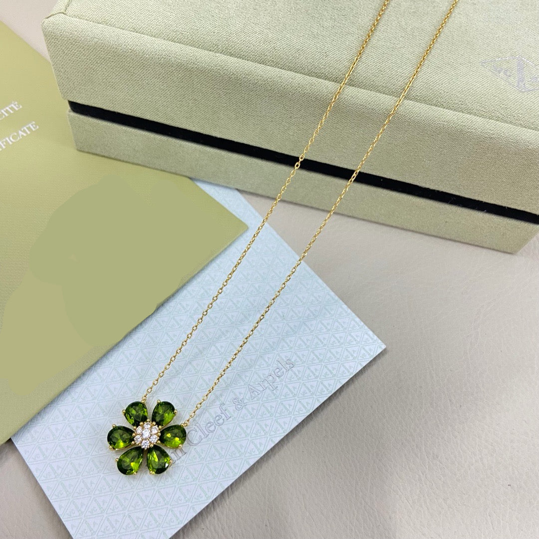 [Lume Jewels] flower necklace