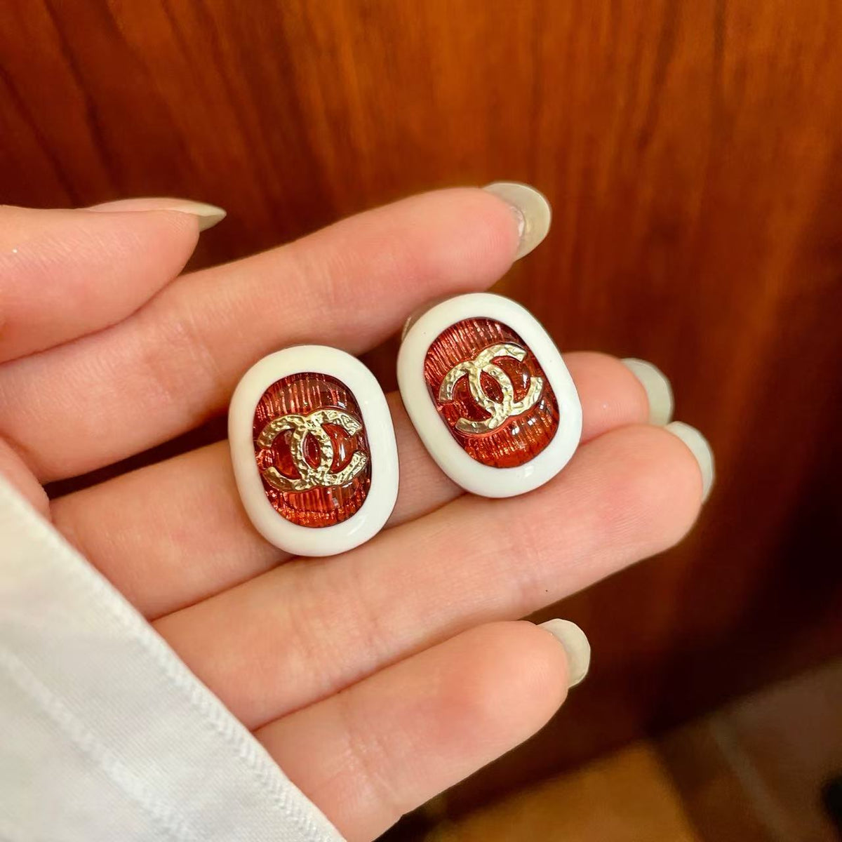 [Lume Jewels]Amber & Glass Stud Earrings