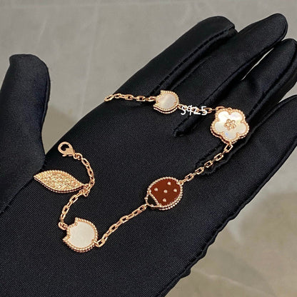¡®Lume Jewels¡¯LUCKY SPRING 5 MOTIF BRACELET