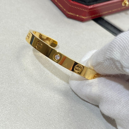 ¡®Lume Jewels¡¯LOVE BRACELET 6.1MM 1 DIAMOND OPEN CUFF