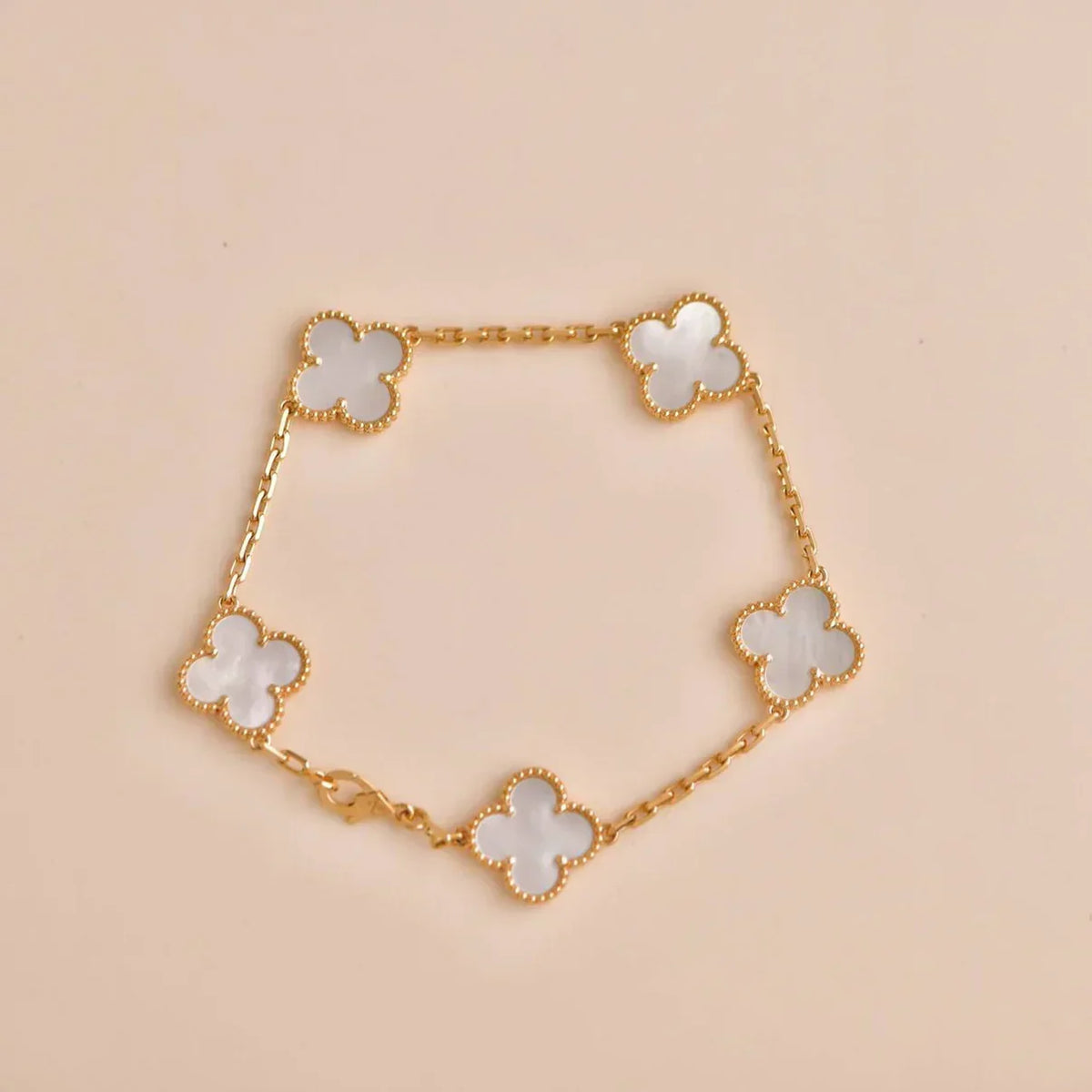 [Lume Jewels]New CLOVER WHITE PEARL MOP 5 MOTIF BRACELET COLLECTION