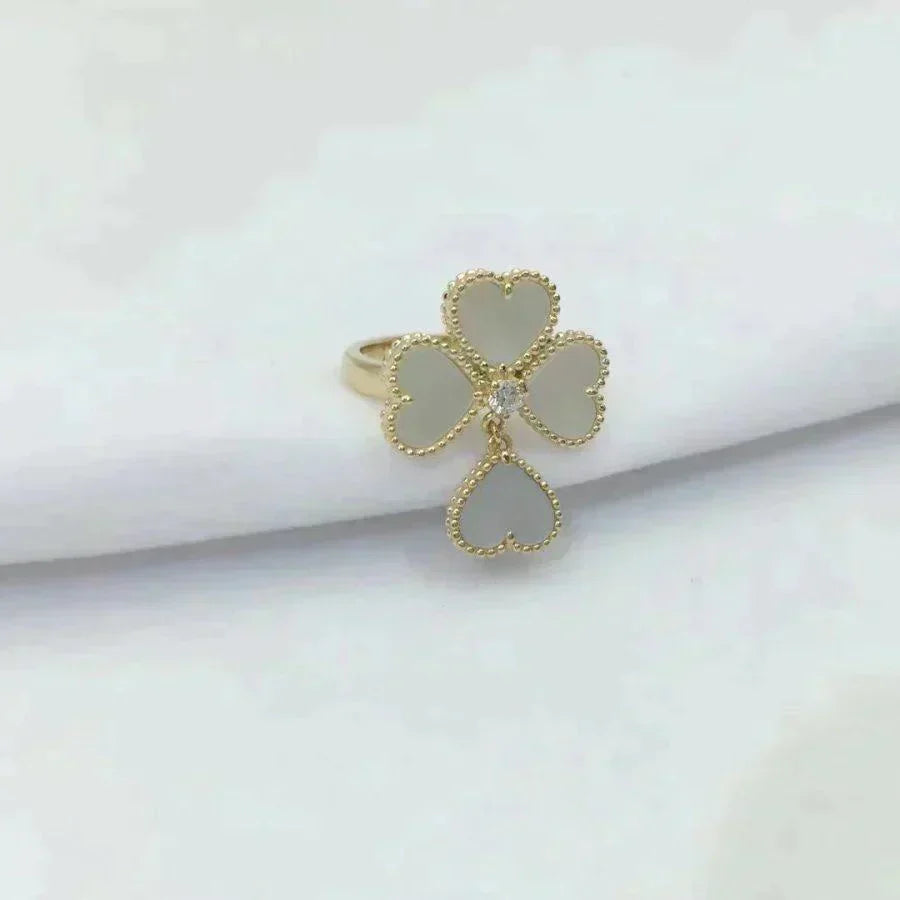 ¡®Lume Jewels¡¯SWEET CLOVER WHITE MOP RING